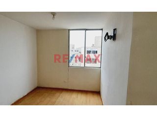 Foto 4 de Excelente Oportunidad - Departamento En Venta - Urb. Parques Del Agustino