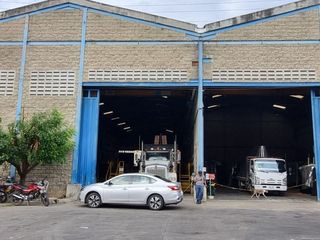 Foto 1 de BODEGA PARQUE INDUSTRIAL EN LA CIRCUNVALAR.