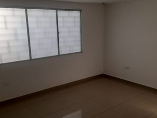 Foto 4 de local  comercial barrio porvenir, tatiana