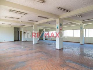 Foto 9 de ALQUILER DE EDIFICIO COMERCIAL Y/O INDUSTRIAL