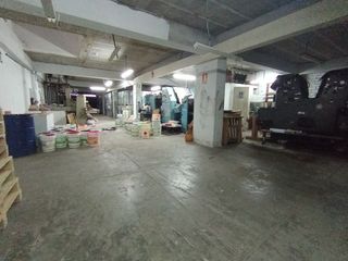 Foto 1 de LOCAL INDUSTRIAL VENDO CERCADO DE LIMA