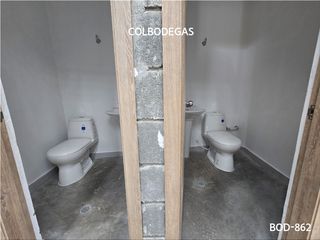 Foto 35 de RENTO BODEGA 631 MTS2,  Imagina las posibilidades que tendrás en un espacio tan amplio y bien equipado, Excelentes vías de acceso.