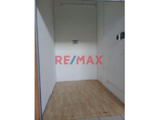 Foto 4 de Gran Oportunidad De Negocio Se Vende Stand - Zona Altamente Comercial