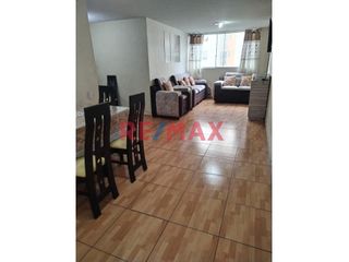 Foto 1 de Vendo Lindo Dpto con estacionamiento en Condominios Alcázar Rímac (cerca al Palacio de gobierno)