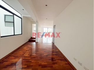 Foto 8 de Se Vende Terreno De 150 M2 En Residencial Monterrico - La Molina