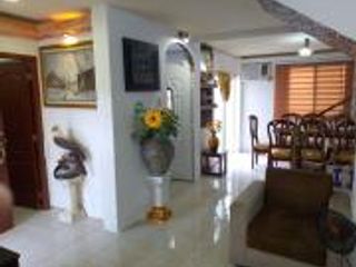Foto 9 de HERMOSA VILLA EN CONJUNTO RESIDENCIAL CERRADO, PARAISO DEL RIO, NORTE GUAYAQUIL,
