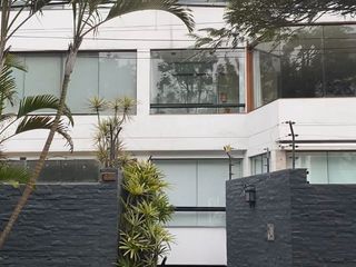Foto 1 de VENTA DE LINDO DEPARTAMENTO EN AURORA MIRAFLORES FRENTE A PARQUE
