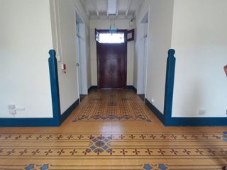Foto 1 de VENDO CASA IDEAL OFICINA EN CERCADO DE LIMA