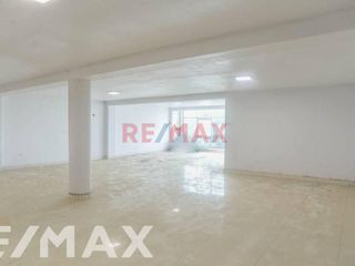 Foto 4 de Alquiler Moderno Local 185M2 En Avenida Comercial En Puente Piedra
