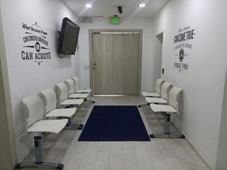 Foto 9 de OFICINA EN VENTA URDESA GUAYAQUIL