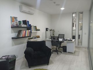 Foto 12 de OFICINA EN VENTA URDESA GUAYAQUIL