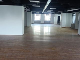 Foto 1 de Rento ESPECTACULAR  OFICINA 412M2, PISO COMPLETO CON GENERADOR ELECTRICO