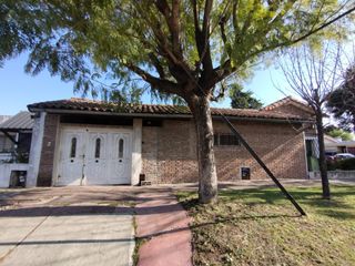 Foto 3 de Castelar Norte - Venta - Casa 4 Ambientes