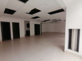 Foto 10 de Se Vende Edificio Comercial 3040M2 Naciones Unidas