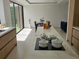 Foto 9 de Casa de venta de 3 dormitorios La Primavera Cumbayá Quito Ecuador
