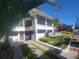 Foto 1 de Alquiler de Casa Comercial de 380 Metros en el sector de San Rafael, San luis