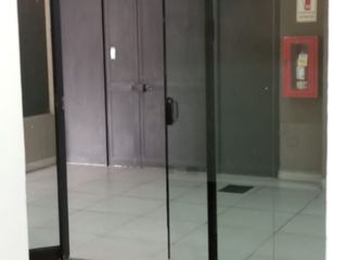 Foto 1 de LOCAL COMERCIAL EN VENTA - AV. PROLONG. PRIMAVERA 152 TDA. C-12 SURCO