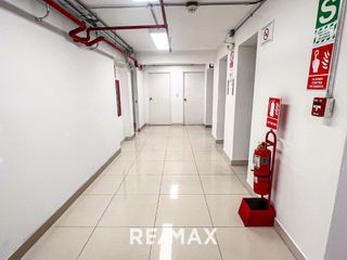 Foto 4 de Alquiler De Oficina De 805 M2 Piso Completo En San Isidro