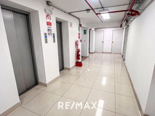 Foto 6 de Alquiler De Oficina De 805 M2 Piso Completo En San Isidro