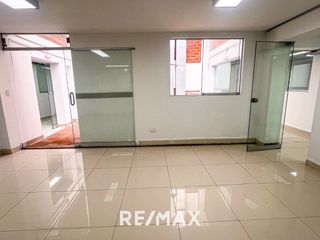 Foto 9 de Alquiler De Oficina De 805 M2 Piso Completo En San Isidro