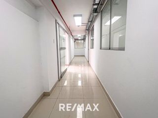 Foto 15 de Alquiler De Oficina De 805 M2 Piso Completo En San Isidro