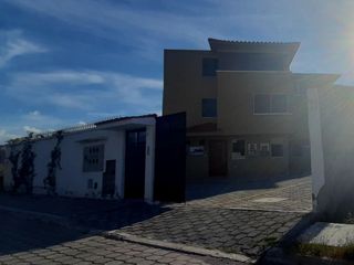 Foto 33 de CASA DE RENTA EN POMASQUI