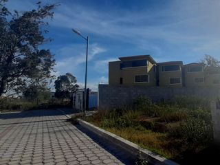 Foto 34 de CASA DE RENTA EN POMASQUI