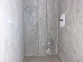 Foto 9 de VENDO AMPLIA CASA DE TRES PISOS PARA TALLER/VIVIENDA/ ALMACEN EN COMAS.
