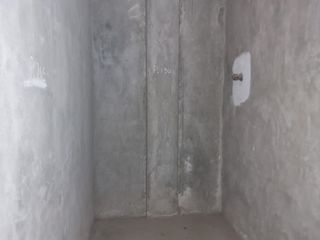 Foto 14 de VENDO AMPLIA CASA DE TRES PISOS PARA TALLER/VIVIENDA/ ALMACEN EN COMAS.