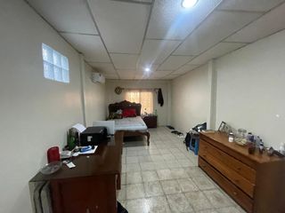 Foto 9 de CIUDADELA GUAYACANE3S VENDO PRECIOSA VILLA UNA PLANTA, TRES DORMITORIOS, EXCELENTES ACABADOS, OPORTUNIDAD