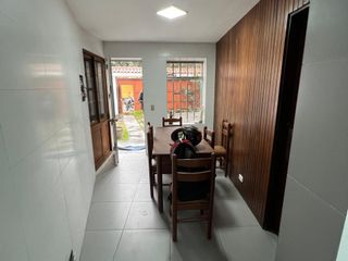 Foto 11 de Vendo Hermosa Casa Remodelada - San Borja