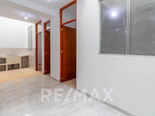 Foto 7 de Alquiler Casa En Estreno 240m2 En San Martin De Porres