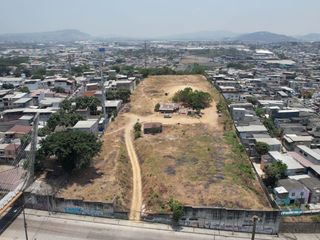 Foto 3 de VENTA DE TERRENO EN MONTEBELLO KM 13.5 VIA DAULE