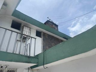 Foto 2 de VENDO CASA COMERCIAL SHYRIS CERCA AL QUICENTRO - HOME REALTORS BY MONICA MIRANDA