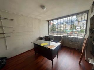 Foto 10 de VENDO CASA COMERCIAL SHYRIS CERCA AL QUICENTRO - HOME REALTORS BY MONICA MIRANDA