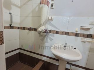 Foto 7 de REMATE DE CASA EN EL CENTRO DE CHICLAYO