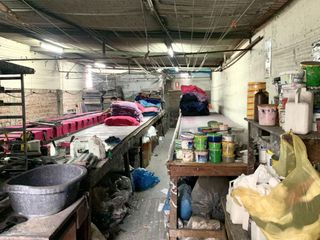 Foto 5 de Edificio en Venta de 4 Pisos mas Azotea disponible como Local Comercial