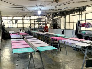 Foto 2 de Edificio en Venta de 4 Pisos mas Azotea disponible como Local Comercial