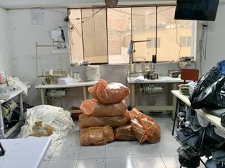 Foto 3 de Edificio en Venta de 4 Pisos mas Azotea disponible como Local Comercial