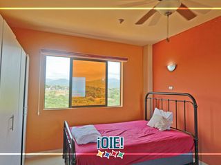 Foto 33 de Venta: Casa de 3 pisos en Puerto Cayo, Ecuador.