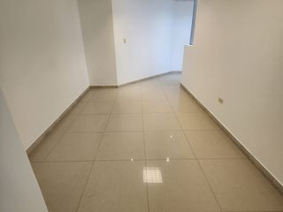 Foto 6 de Alquilo Oficina Altura de Av. Raúl Ferrero