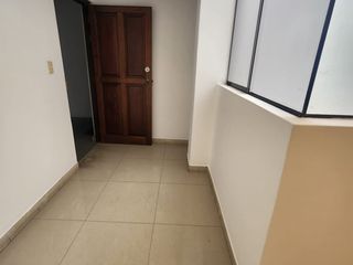 Foto 12 de Alquilo Oficina Altura de Av. Raúl Ferrero