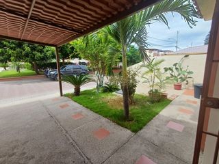 Foto 2 de Casa de alquiler en los gavilanes manta zona sur