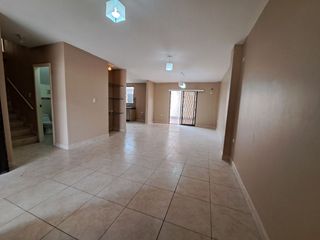 Foto 4 de Casa de alquiler en los gavilanes manta zona sur