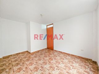 Foto 4 de Amplio Departamento De 4 Habitaciones Cerca A Colegio Juan Pablo Peregrino A Un Paso Del Parque En Smp