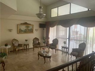 Foto 2 de Se Vende amplia casa en Ciudadela los Alamos