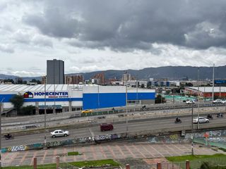 Foto 16 de Oficinas en arriendo Calle 80