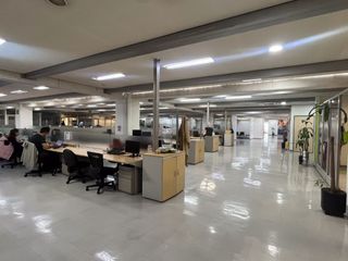 Foto 27 de Oficinas en arriendo Calle 80