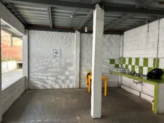 Foto 7 de Venta de Bodega / Galpón - Sector Huambini, Sucúa