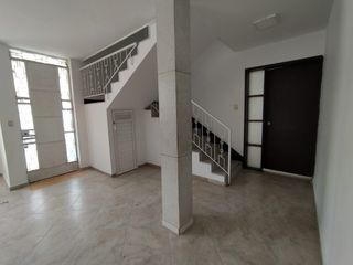 Foto 7 de ARRENDAMOS AMPLIA CASA COMERCIAL SAN ALONSO BUCARAMANGA